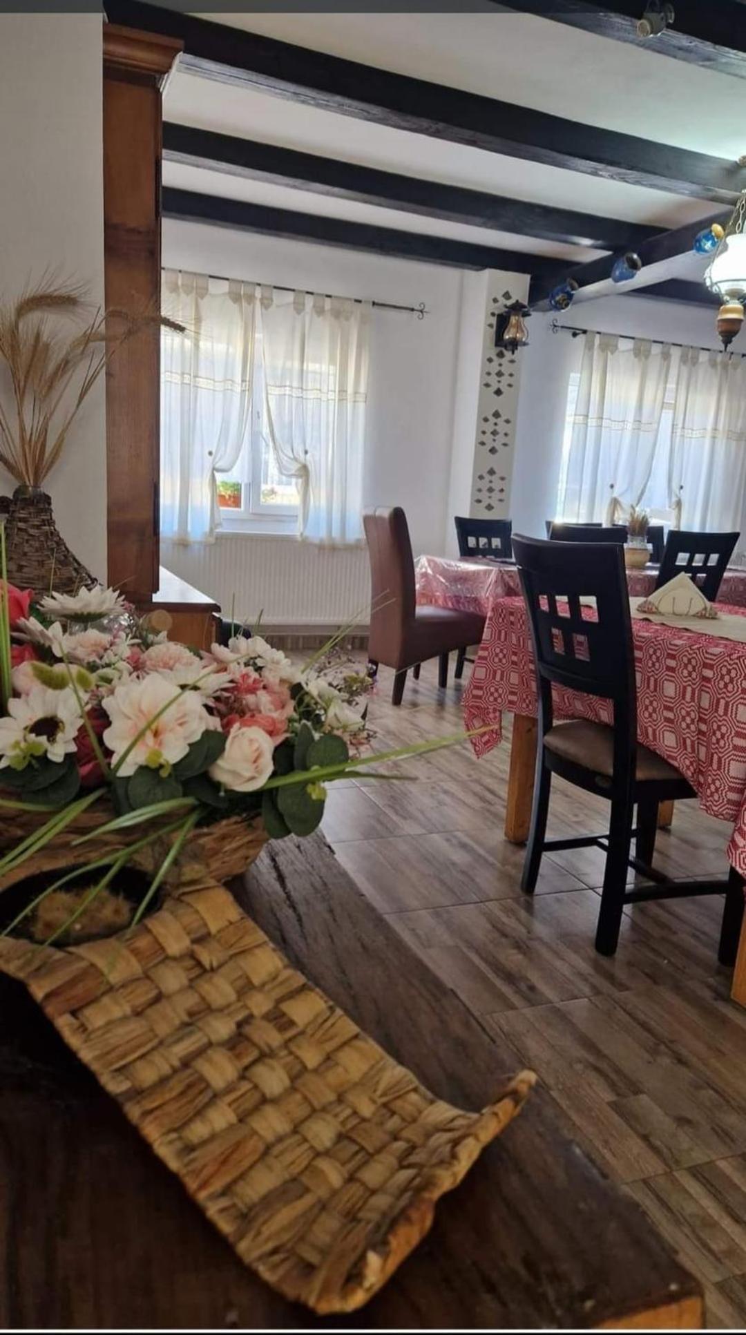 Pensiunea Casa Godja Valeni  Екстер'єр фото